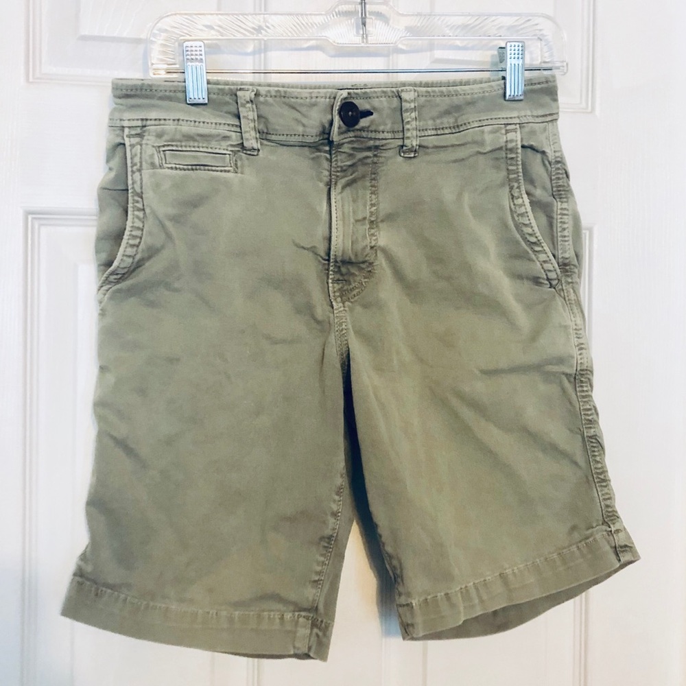 American Eagle Khaki Green Shorts